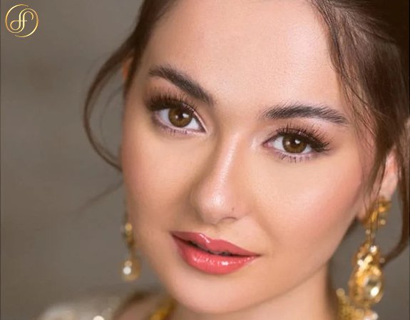 Hania Amir net worth